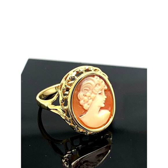Cameo Cocktail Ring 18k Yellow Gold Estate Jewelry Vintage Women's Size 8 - Picture 3 of 16